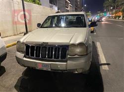 جیپ گراند شیرۆکی